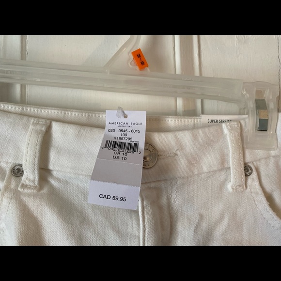 High Rise American Eagle Shorts. New with tags on! - Picture 4 of 4